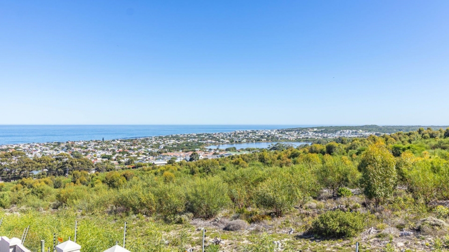 4 Bedroom Property for Sale in Berghof Western Cape